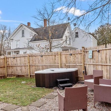 New!! Lovely Unit W/ Private Hot Tub And Patio! ラコニア エクステリア 写真