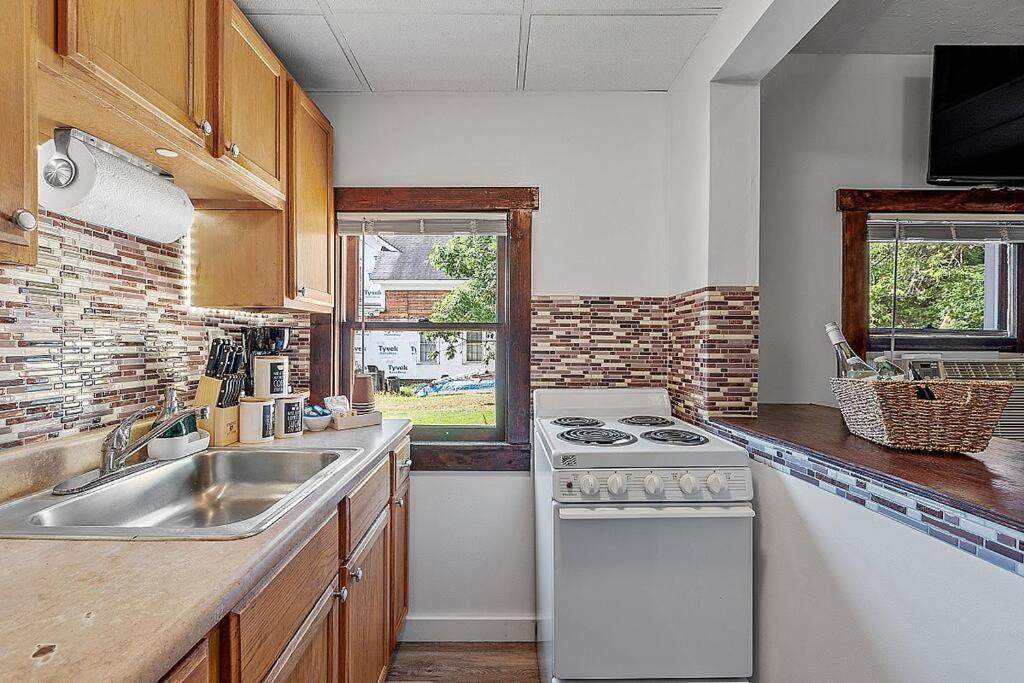 New!! Lovely Unit W/ Private Hot Tub And Patio! ラコニア エクステリア 写真