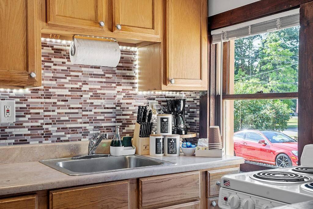New!! Lovely Unit W/ Private Hot Tub And Patio! ラコニア エクステリア 写真