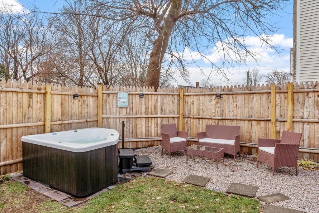 New!! Lovely Unit W/ Private Hot Tub And Patio! ラコニア エクステリア 写真
